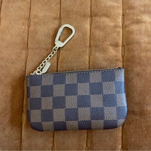 Checkered print coin keychain wallet